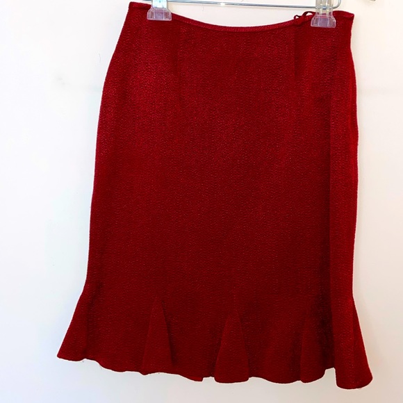 Albert Nipon skirt suit set in red size 8P EUC - Picture 4 of 6